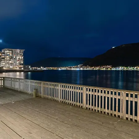 Aurora Penthouse By Paramount Apartman Tromsø