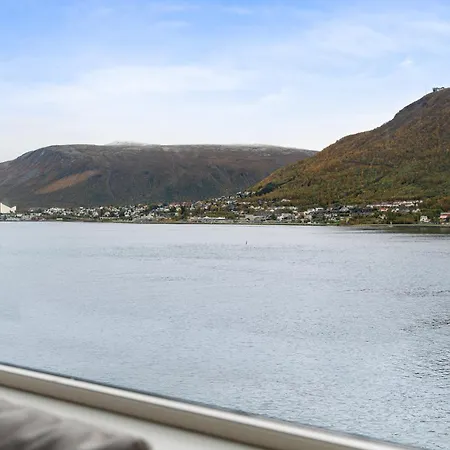 Aurora Penthouse By Paramount 特罗姆瑟