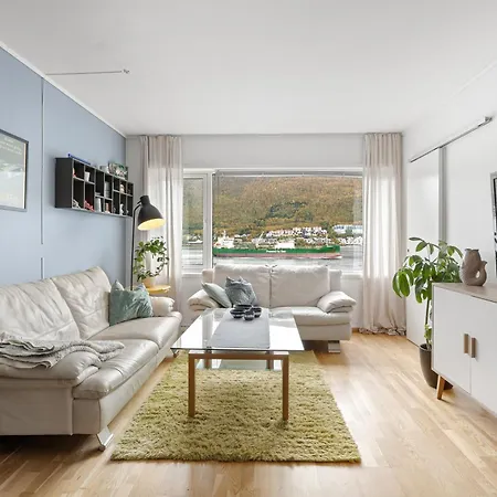 Aurora Penthouse By Paramount