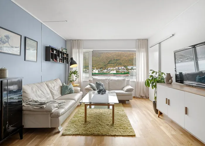 Aurora Penthouse By Paramount